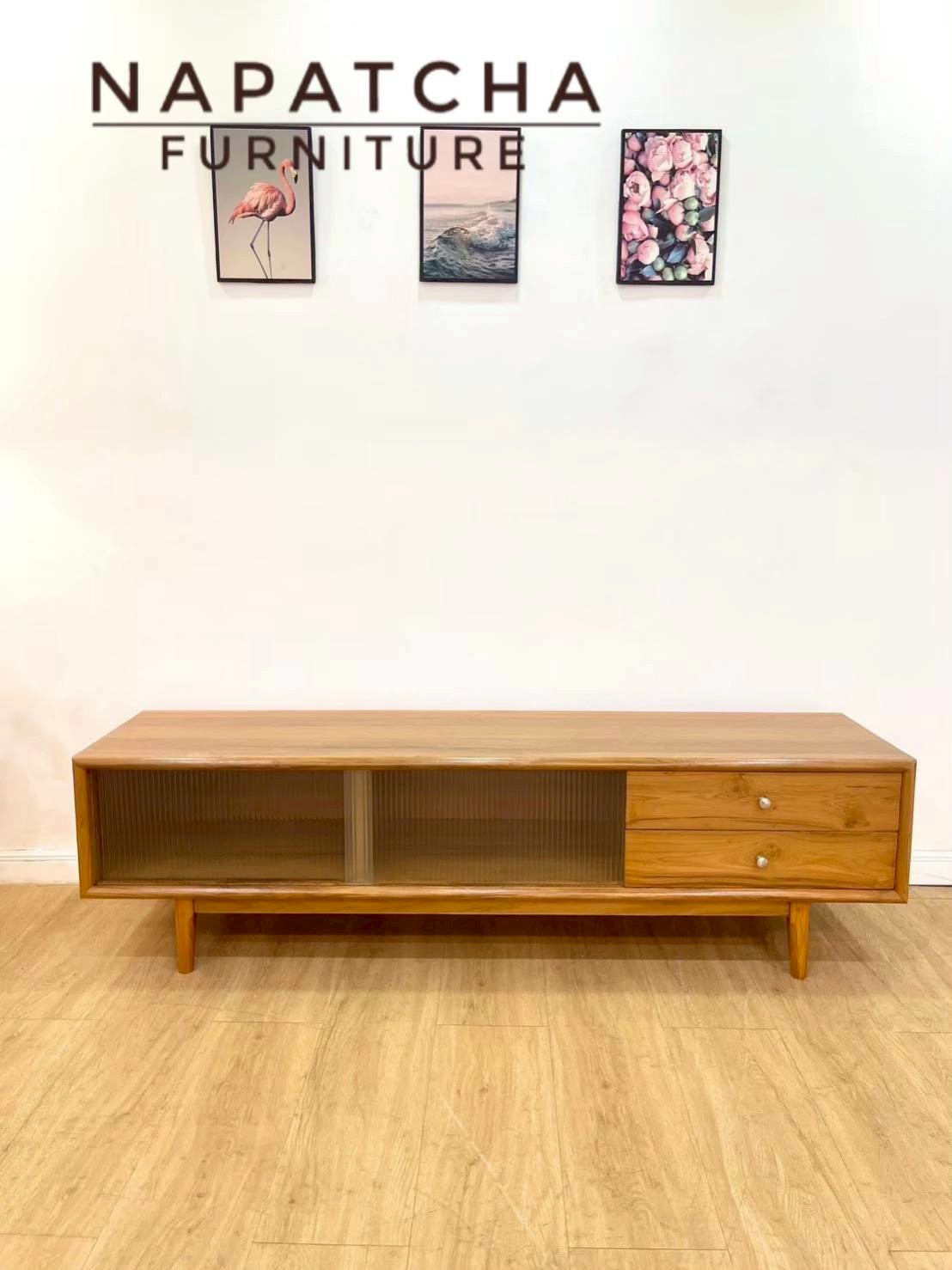 ตู้วางทีวีไม้สักแท้ NAPATCHA FURNITURE รุ่นลูกฟูกกระจก ไม้สักแท้ ขนาด 180X45X50 ซม. สีไม้สักธรรมชาติ_4